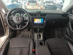 Skoda Octavia 1.5L Automatic Comfort - ფოტო 9