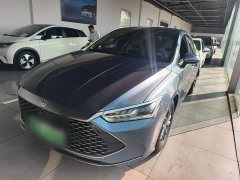 BYD Qin PLUS Glory Edition DM-i 55KM Leading - ფოტო 1