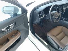 Volvo S60 B4 Smart Luxury Edition - ფოტო 16