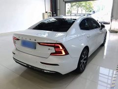 Volvo S60 B4 Smart Luxury Edition - ფოტო 7