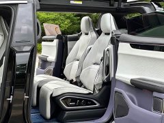HiPhi X Flagship 6-Seater - ფოტო 10