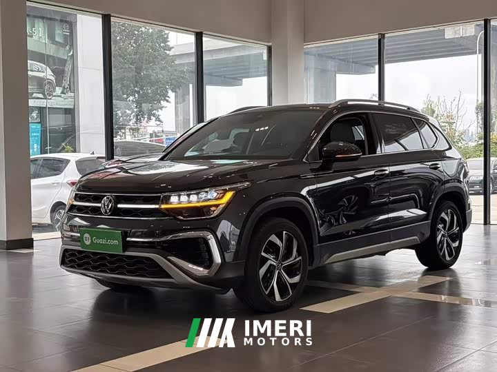 Volkswagen Touareg 300TSI FWD Full Moon Edition - ავტომობილი ჩინეთიდან