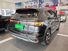 Volkswagen Touareg 300TSI FWD Full Moon Edition - ფოტო 6