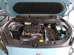 Baojun Yunhai 140km Plug-in Hybrid - ფოტო 20