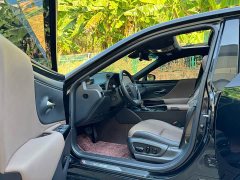 Lexus ES 300h Excellence Edition - ფოტო 4