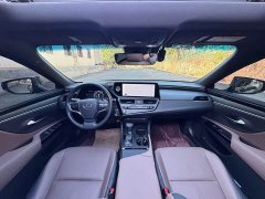 Lexus ES 300h Excellence Edition - ფოტო 5