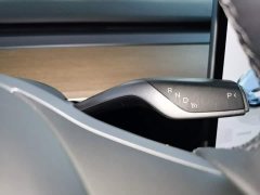 Tesla Model Y Rear-Wheel Drive - ფოტო 14