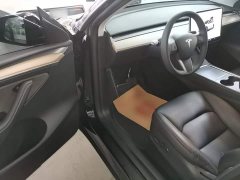 Tesla Model Y Rear-Wheel Drive - ფოტო 16
