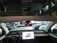 Tesla Model Y Rear-Wheel Drive - ფოტო 18