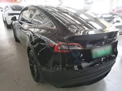 Tesla Model Y Rear-Wheel Drive - ფოტო 5