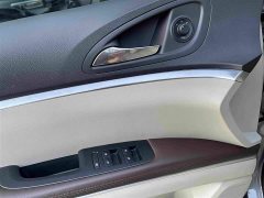 Buick GL8 Land Business Class 652T Premium - ფოტო 11
