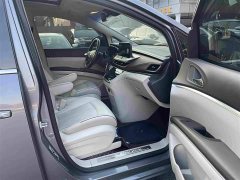 Buick GL8 Land Business Class 652T Premium - ფოტო 16