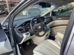 Buick GL8 Land Business Class 652T Premium - ფოტო 9