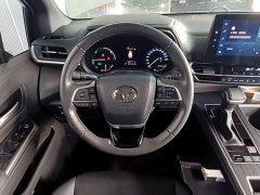Toyota Sienna 2021 2.5L Hybrid Premium Edition - ფოტო 10