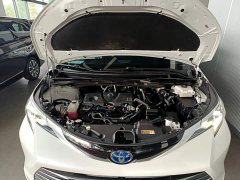 Toyota Sienna 2021 2.5L Hybrid Premium Edition - ფოტო 19