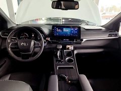 Toyota Sienna 2021 2.5L Hybrid Premium Edition - ფოტო 9