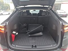 Tesla Model Y Long Range All-Wheel Drive - ფოტო 18