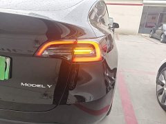 Tesla Model Y Long Range All-Wheel Drive - ფოტო 7