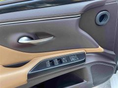 Lexus ES 2020 200 Excellence Edition - ფოტო 10