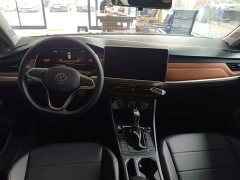 Volkswagen Bora 200TSI DSG Comfort Navigation Edition - ფოტო 10
