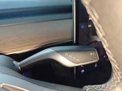 Tesla Model Y Standard Range RWD - ფოტო 13
