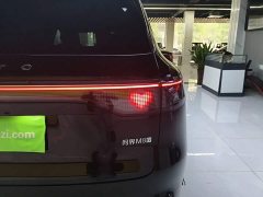 AITO Wenjie M8 Pure Electric Max Five-Seat AWD (192-Channel LiDAR) - ფოტო 7