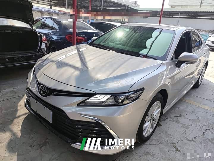 Toyota Camry 2.0G Luxury