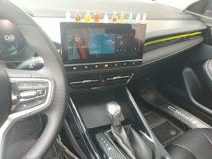 SAIC MG i5 1.5L CVT Star Shine Edition - ფოტო 12
