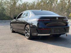 BMW 7 Series 2023 735Li M Sport Package - ფოტო 18
