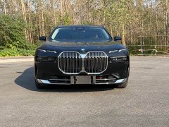 BMW 7 Series 2023 735Li M Sport Package - ფოტო 2