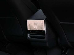 Tesla Model Y L Long Range All-Wheel Drive - ფოტო 17