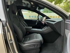 Tesla Model Y L Long Range All-Wheel Drive - ფოტო 6
