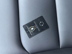Tesla Model Y Rear-Wheel Drive - ფოტო 6
