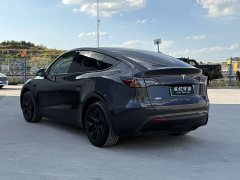 Tesla Model Y Rear-Wheel Drive - ფოტო 6