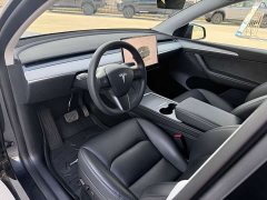 Tesla Model Y Rear-Wheel Drive - ფოტო 7