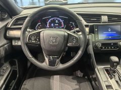 Honda Civic 2021 Hatchback 220 Turbo CVT Trendy Control - ფოტო 8