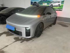 Li Auto i6 Two-wheel drive standard version - ფოტო 1