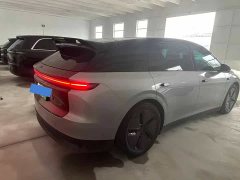 Li Auto i6 Two-wheel drive standard version - ფოტო 4
