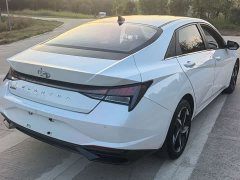 Hyundai Elantra 1.5L CVT GLX Elite - ფოტო 14