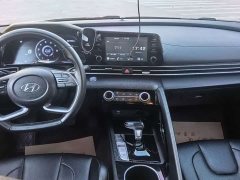 Hyundai Elantra 1.5L CVT GLX Elite - ფოტო 8