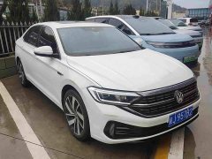 Volkswagen Sagitar 300TSI DSG Excellence Edition - ფოტო 1