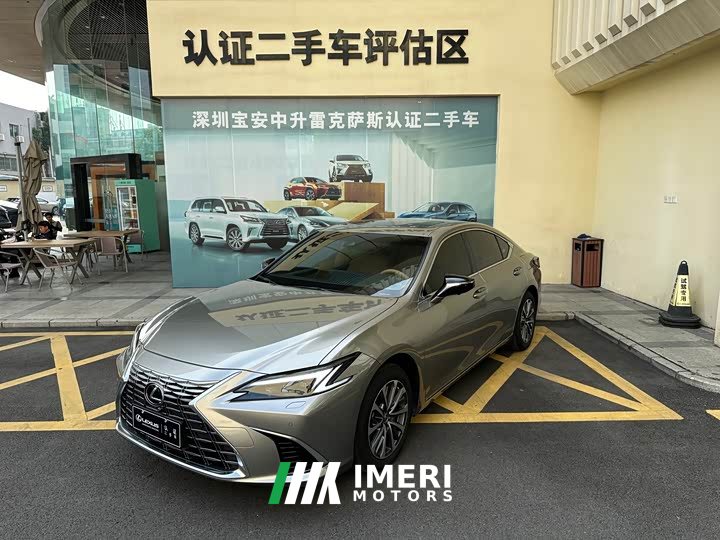 Lexus ES 200 Premium Edition