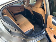Lexus ES 200 Premium Edition - ფოტო 20