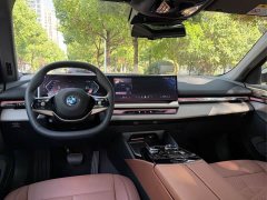BMW 5 Series 2025 530Li Luxury Edition Premium Package - ფოტო 15