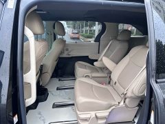 Toyota Sienna 2021 2.5L Hybrid Luxury - ფოტო 5