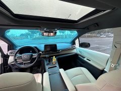 Toyota Sienna 2021 2.5L Hybrid Luxury - ფოტო 7