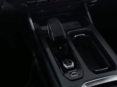 Geely Haoyue L 2026 2.0T Diesel DCT Meiman 6-Seater - ფოტო 13