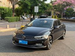 Volkswagen Magotan 2020 330TSI DSG Luxury - ფოტო 1