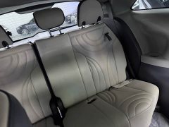 Toyota Sienna 2.5L Hybrid Luxury - ფოტო 10