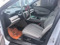 Geely Galaxy Xingyao 8 130km EM-i Premium Edition - ფოტო 4